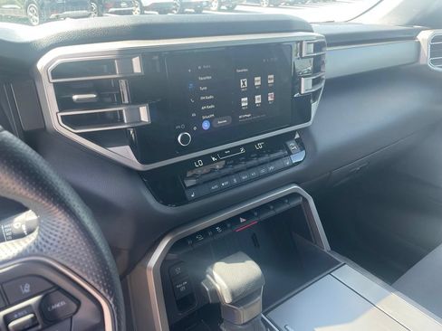 Used 2025 Toyota Sequoia SR5 AWD/4WD image 15