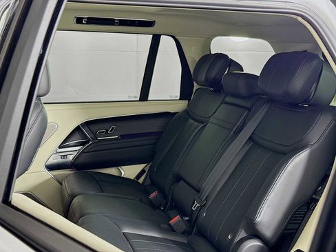 Used 2024 Land Rover Range Rover Long Wheelbase Autobiography AWD/4WD image 23