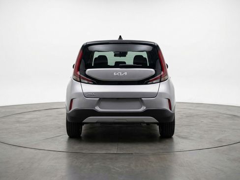 Used 2025 Kia Soul LX w/ LX Technology Package image 7