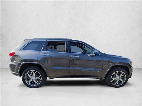 Used 2019 Jeep Grand Cherokee Overland image 4