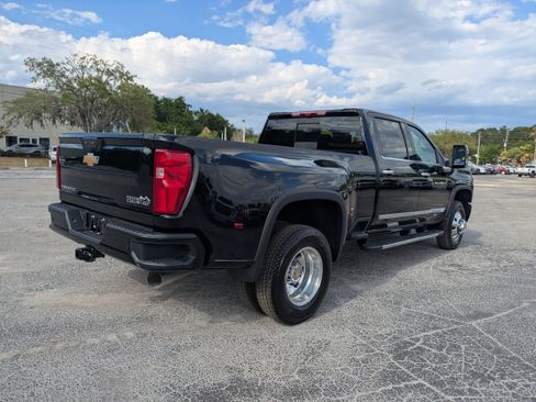 New 2026 Chevrolet Silverado 3500 High Country w/ Technology Package AWD/4WD image 7