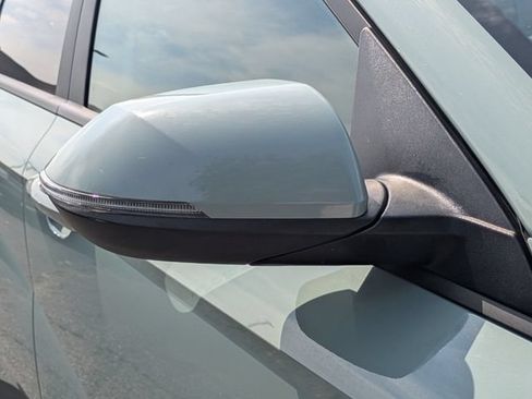 Used 2025 Hyundai Kona SEL FWD image 12