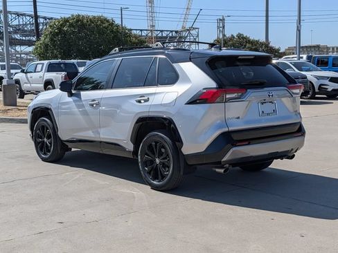 Used 2023 Toyota RAV4 XSE AWD/4WD image 9