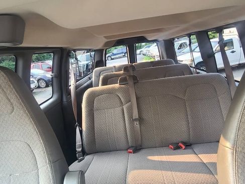 Used 2019 Chevrolet Express 3500 LT w/ LT Preferred Equipment Group RWD image 12