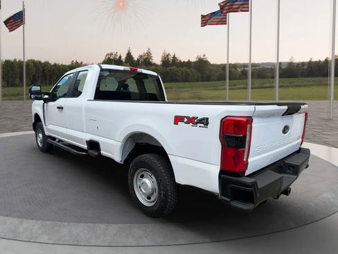 Used 2023 Ford F250 XL w/ 360-Degree Camera Package AWD/4WD image 11