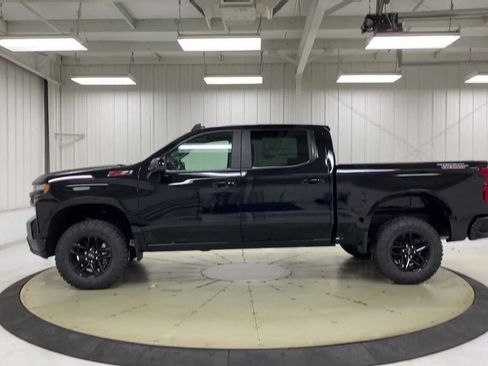 Used 2022 Chevrolet Silverado 1500 LT Trail Boss image 5