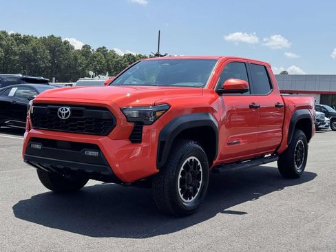 Used 2024 Toyota Tacoma TRD Off-Road w/ TRD Off Road Premium Package AWD/4WD image 26