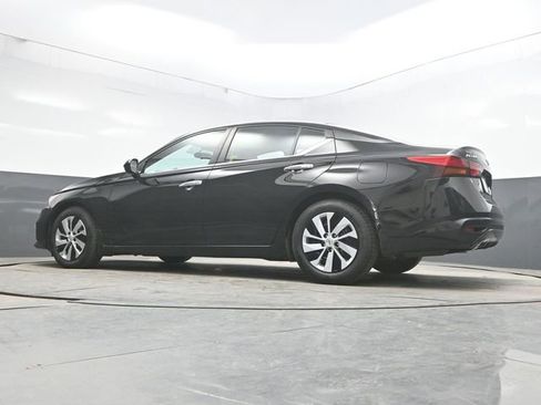 Used 2020 Nissan Altima 2.5 S FWD image 33