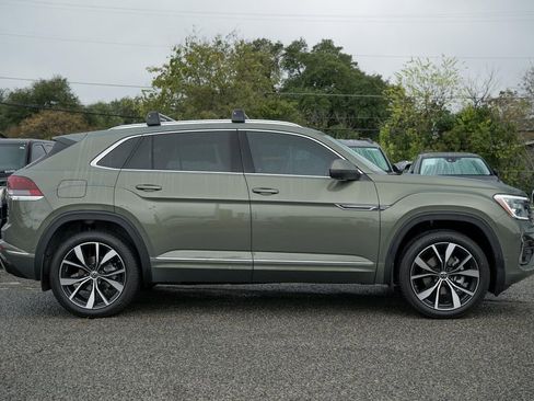 New 2026 Volkswagen Atlas Cross Sport SEL Premium R-Line AWD/4WD image 8