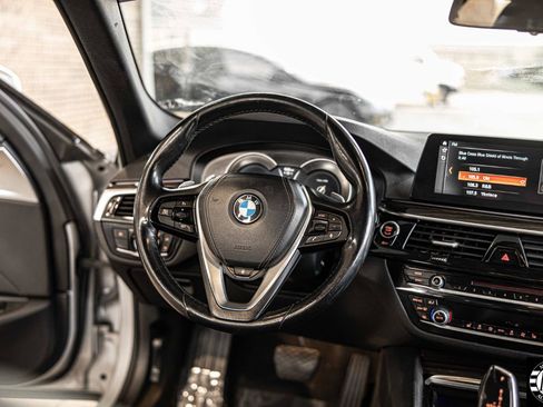 Used 2018 BMW 530i xDrive w/ Premium Package AWD/4WD image 23