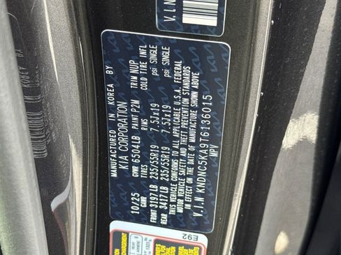 New 2026 Kia Carnival EX image 29