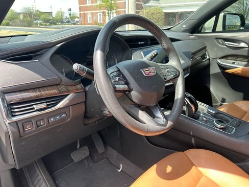 Certified 2023 Cadillac XT4 Premium Luxury w/ Technology Package image 13