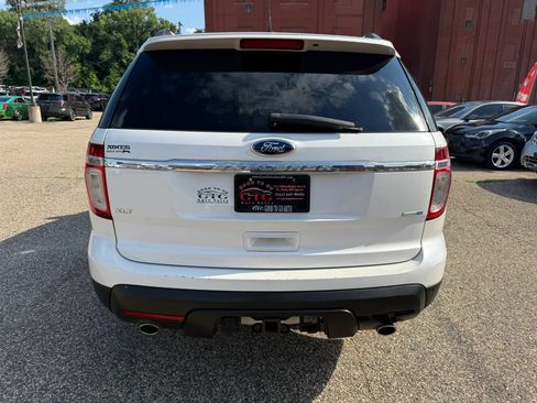 Used 2014 Ford Explorer XLT AWD/4WD image 10
