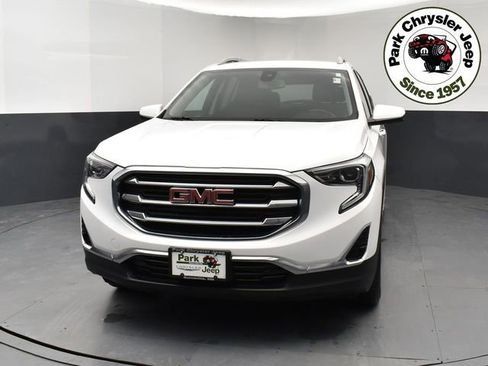Used 2020 GMC Terrain SLT w/ Preferred Package image 2