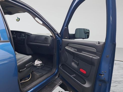 Used 2004 Dodge Ram 2500 Truck SLT w/ Sport Appearance Group AWD/4WD image 15