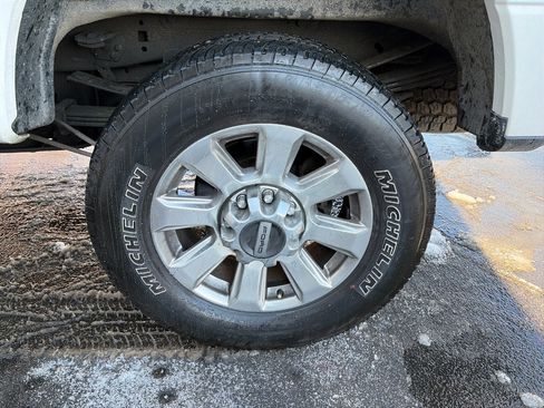 Used 2019 Ford F350 Platinum w/ Platinum Ultimate Package image 18