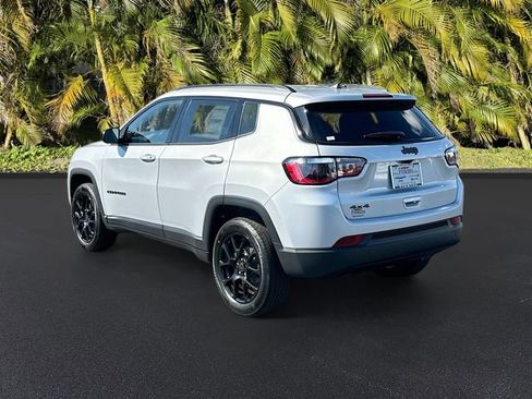 New 2026 Jeep Compass Latitude image 3