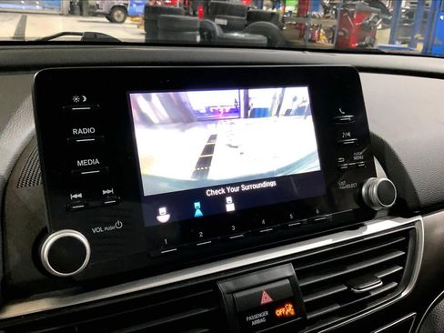 Used 2019 Honda Accord LX image 28