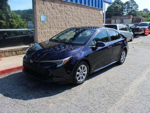 Used 2023 Toyota Corolla LE FWD image 3