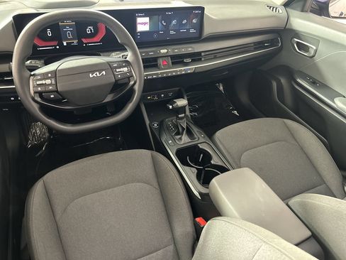Used 2025 Kia K4 FWD image 23