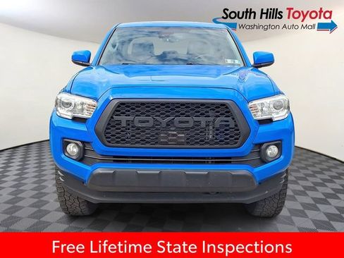Used 2021 Toyota Tacoma SR5 AWD/4WD image 2