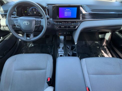 Certified 2025 Toyota Camry LE w/ Convenience Package image 15