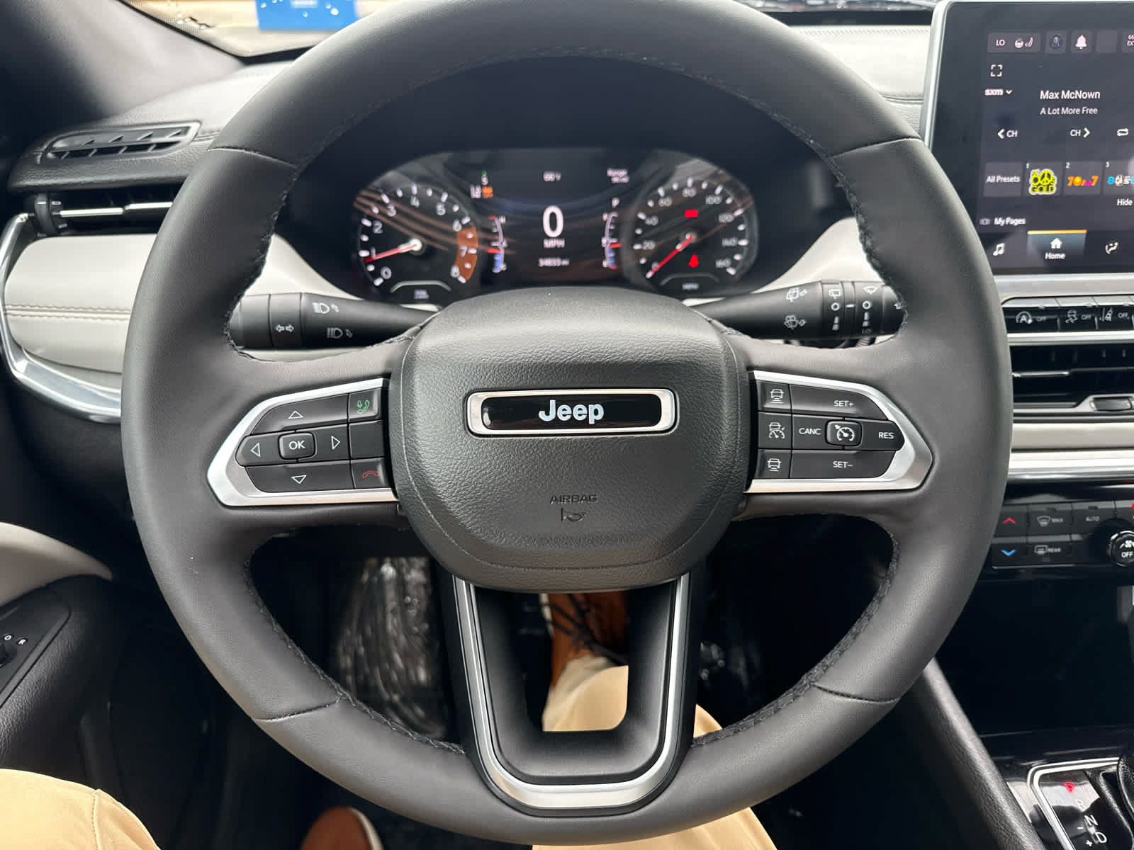 Used 2023 Jeep Compass Limited AWD/4WD image 19