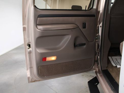 Used 1997 Ford F350 XLT image 27