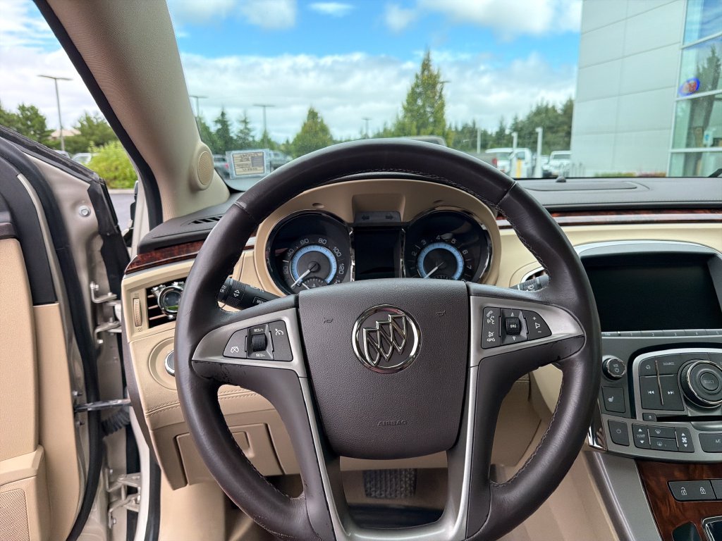Used 2013 Buick LaCrosse Leather FWD image 14