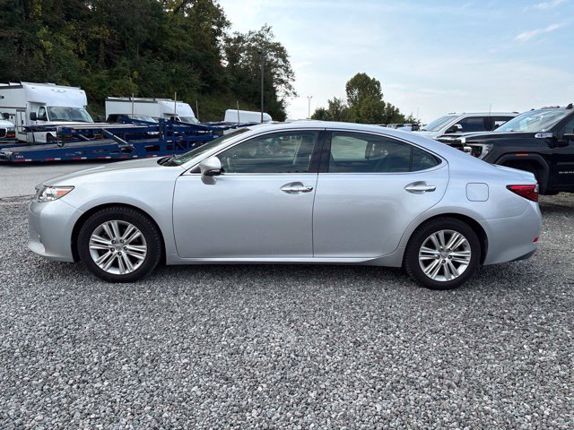 Used 2015 Lexus ES 350 w/ Premium Package FWD image 2