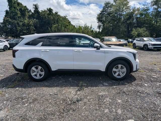 New 2026 Kia Sorento LX FWD image 7