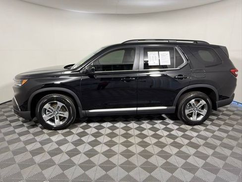 Used 2024 Honda Pilot EX-L image 3