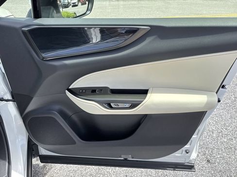 Used 2024 Lexus NX 250 FWD image 43