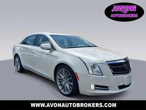Used 2014 Cadillac XTS Platinum AWD/4WD image 1