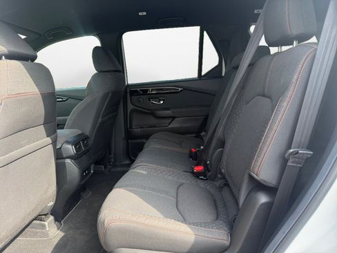 Used 2026 Honda Pilot Sport image 16