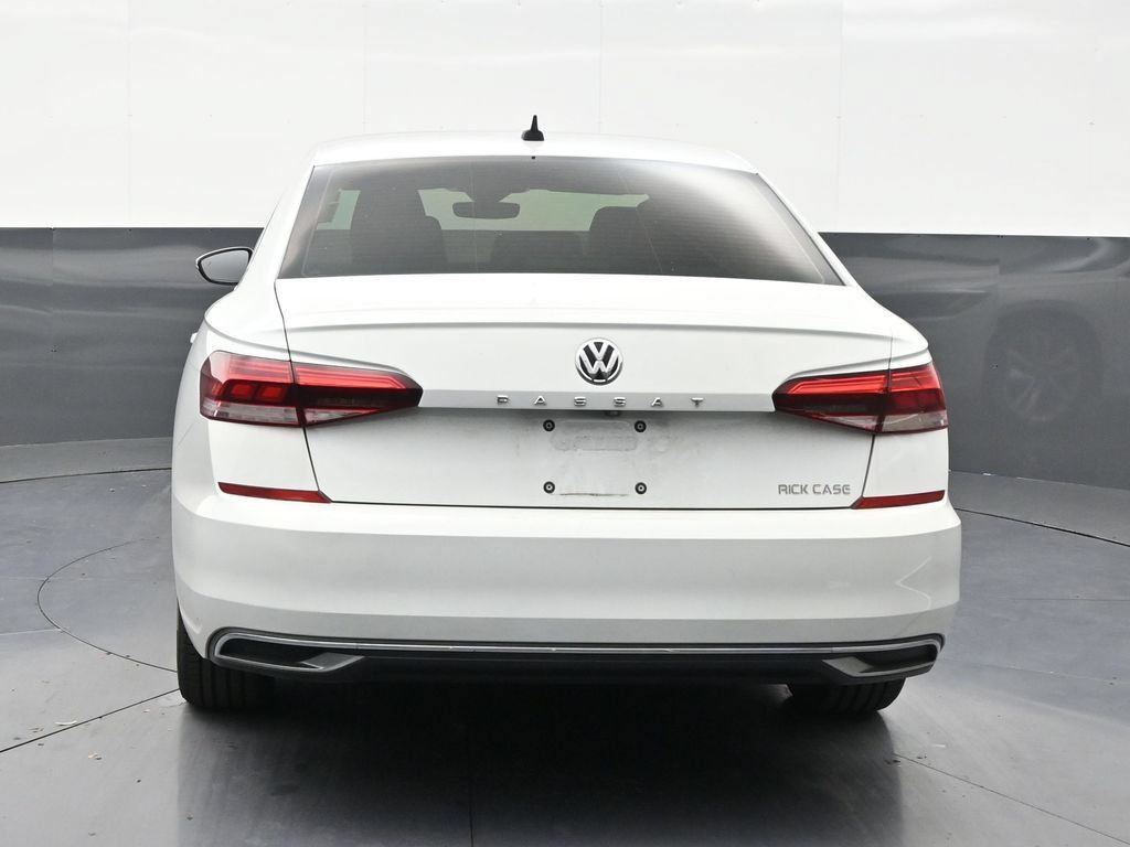 Used 2020 Volkswagen Passat 2.0T SE w/ Sunroof Package FWD image 4