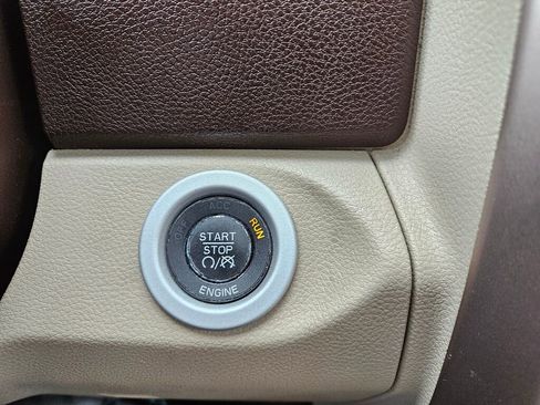 Used 2013 RAM 1500 Laramie Longhorn w/ Convenience Group AWD/4WD image 32