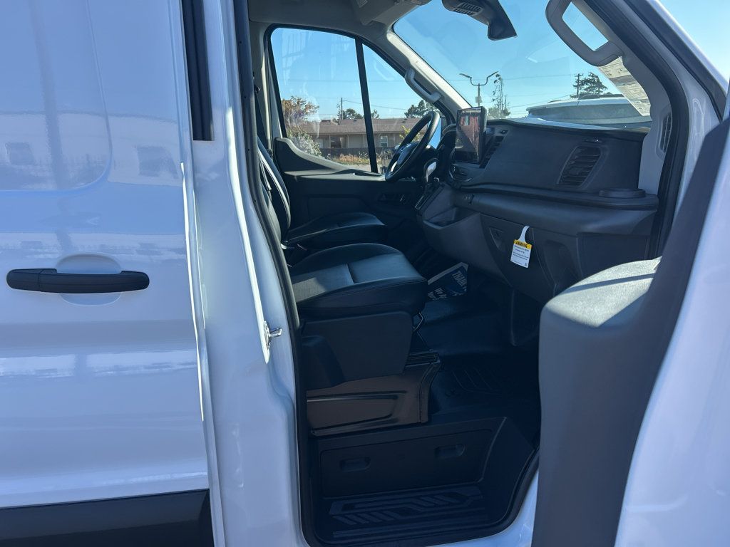 New 2026 Ford Transit 250 148 Medium Roof RWD image 28