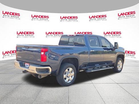 Used 2021 Chevrolet Silverado 2500 LTZ AWD/4WD image 3