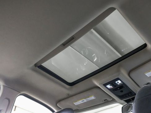 Used 2018 RAM 2500 Laramie w/ Sport Appearance Group image 22