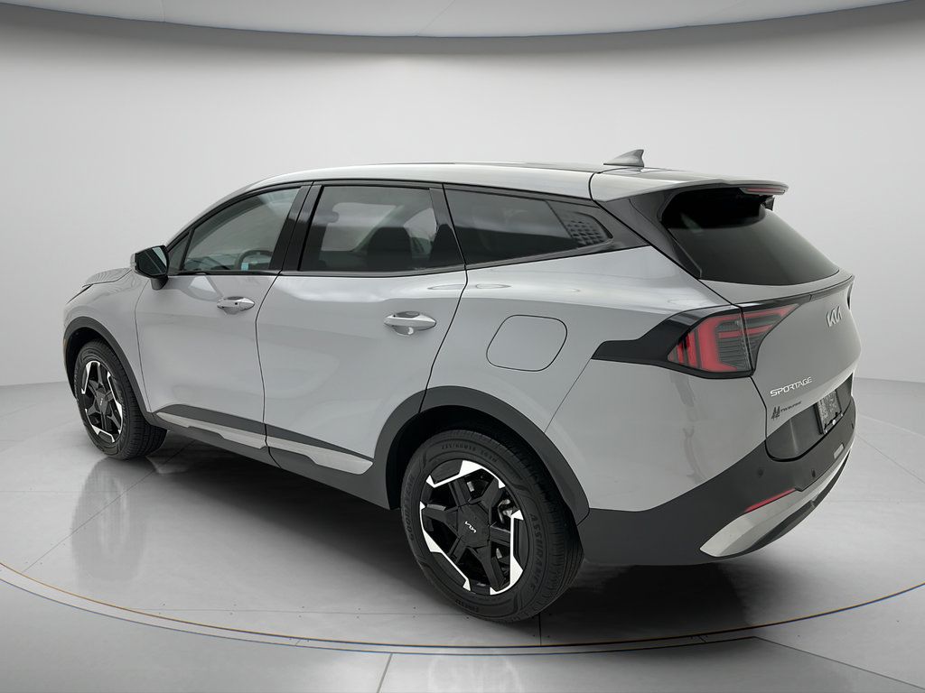Used 2026 Kia Sportage S AWD/4WD image 4