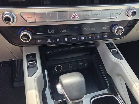 Used 2023 Kia Telluride S AWD/4WD image 21