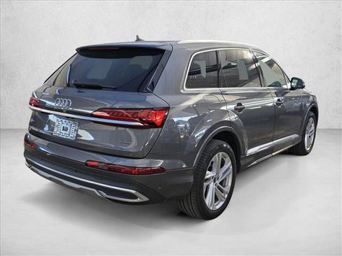 Certified 2023 Audi Q7 Premium Plus image 5