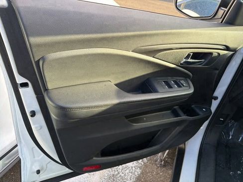 Used 2022 Honda Pilot Sport image 16