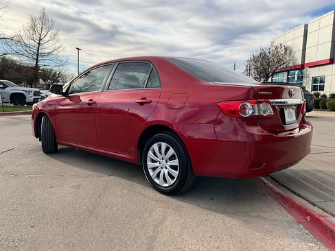 Used 2013 Toyota Corolla LE image 8