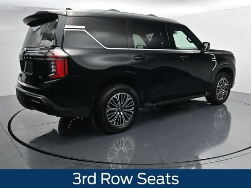 Used 2025 Nissan Armada SL w/ Captain's Chari Seat Package AWD/4WD image 11