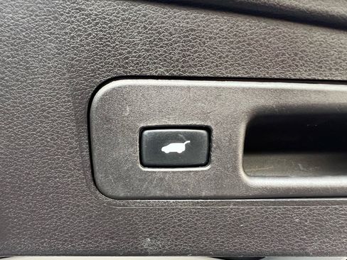 Used 2017 Acura MDX FWD image 19