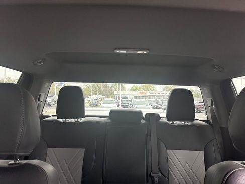 Used 2024 Chevrolet Silverado 2500 Custom w/ Custom Value Package image 13