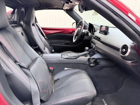 Used 2024 MAZDA MX-5 Miata RF Grand Touring RWD image 19