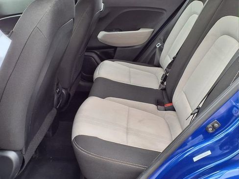 Certified 2025 Hyundai Venue SEL image 13